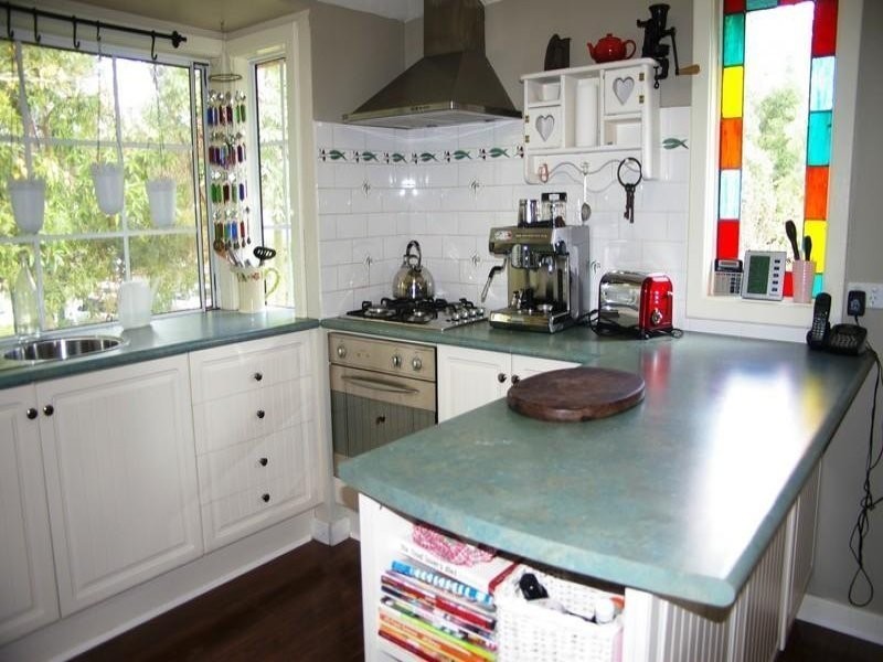 8 Warren Road, Nannup WA 6275