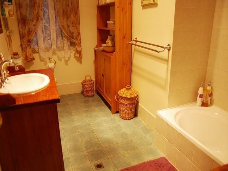 8 Warren Road, Nannup WA 6275