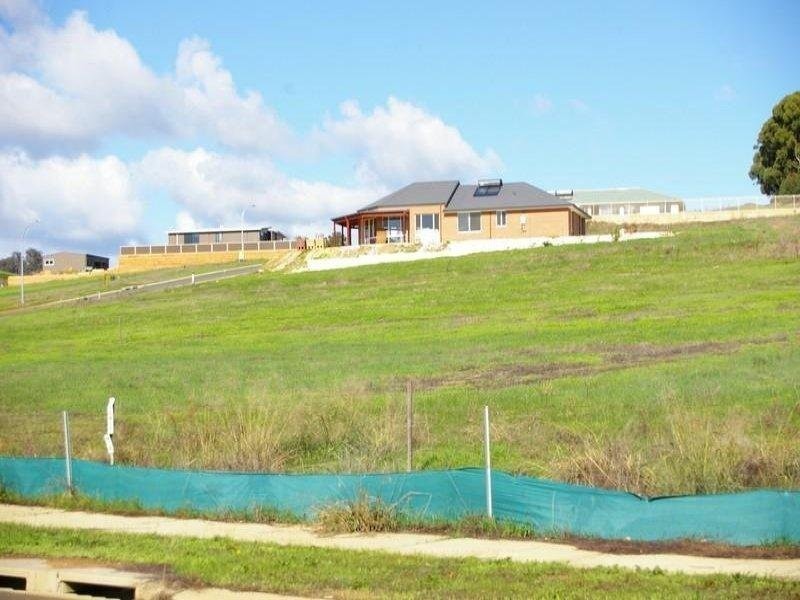 2 Hitchcock Drive, Nannup WA 6275