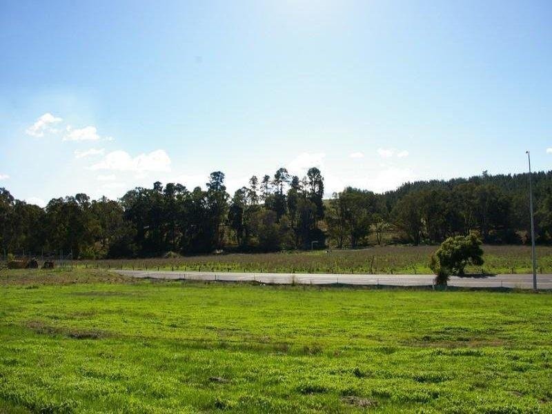 2 Hitchcock Drive, Nannup WA 6275