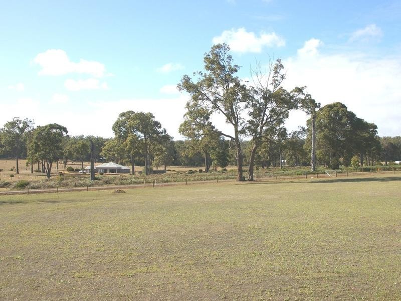 42 Redtail Ramble, Nannup WA 6275