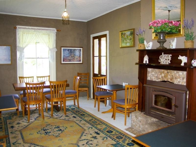 8 Warren Road, Nannup WA 6275