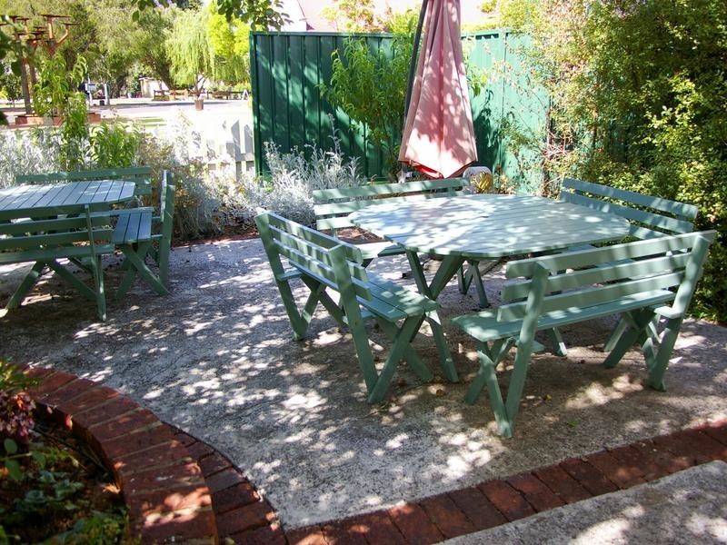 8 Warren Road, Nannup WA 6275