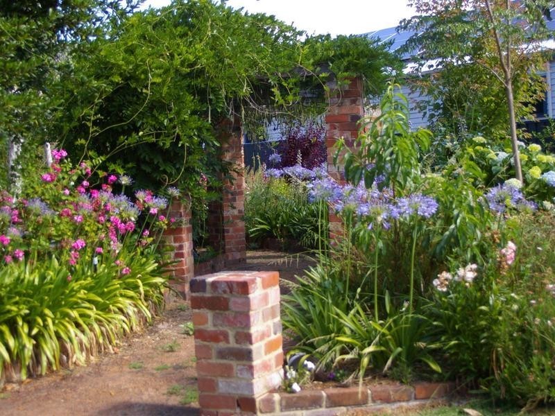 8 Warren Road, Nannup WA 6275