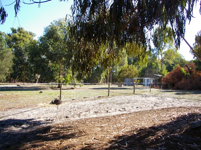 12 Dean Road, Nannup WA 6275