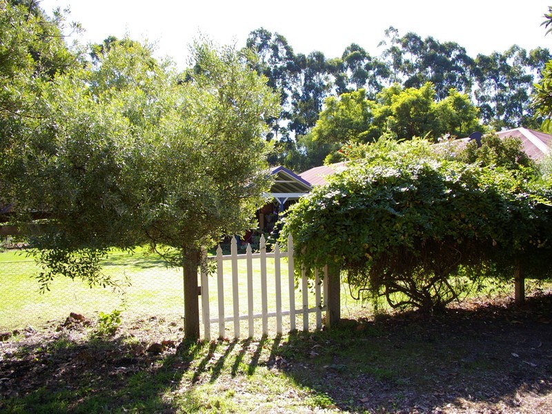 12 Dean Road, Nannup WA 6275