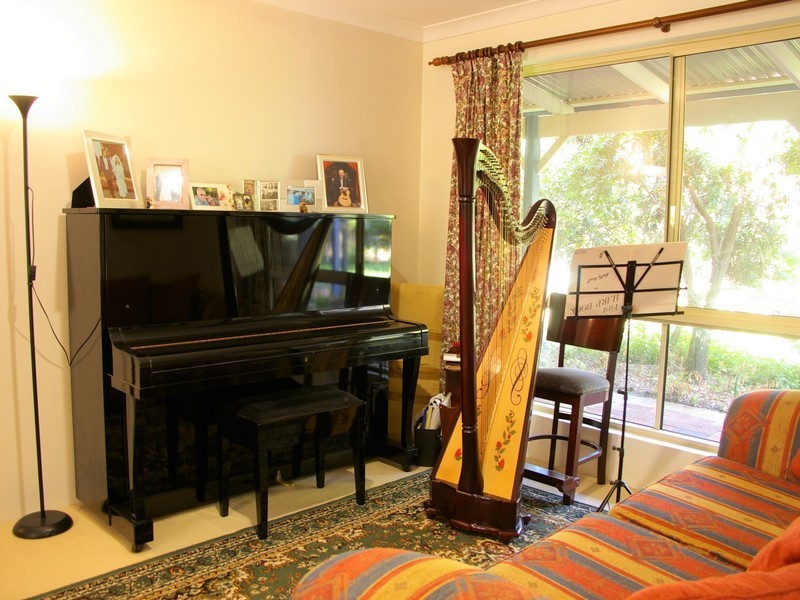 12 Dean Road, Nannup WA 6275