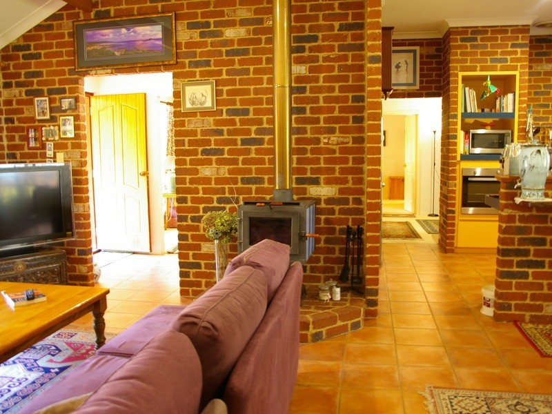 12 Dean Road, Nannup WA 6275