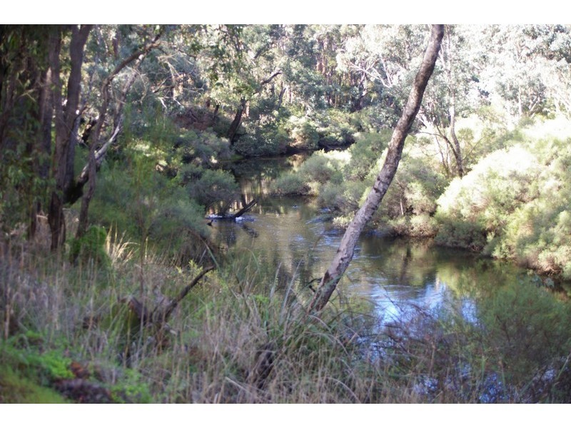 927/ King Road, Southampton WA 6253