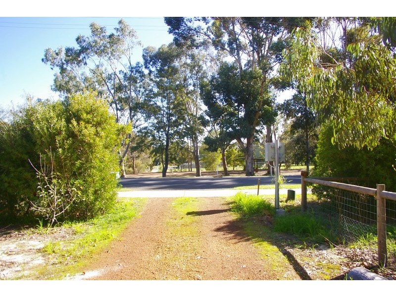 117B Warren Road, Nannup WA 6275