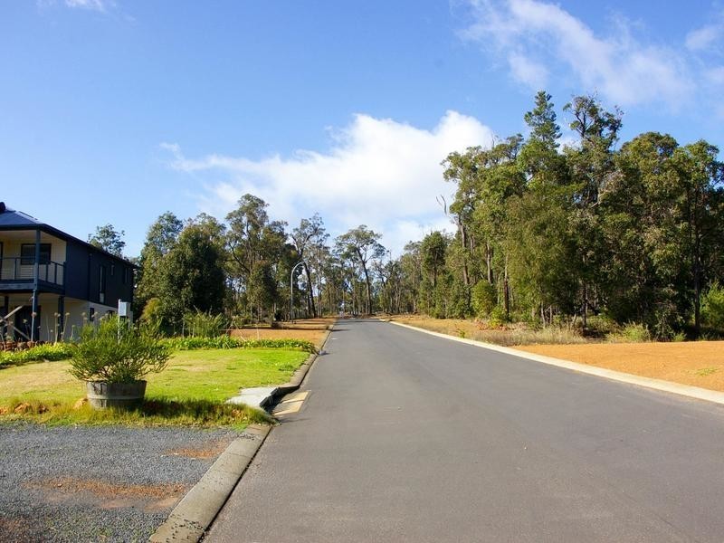 702 Widdeson Street, Nannup WA 6275