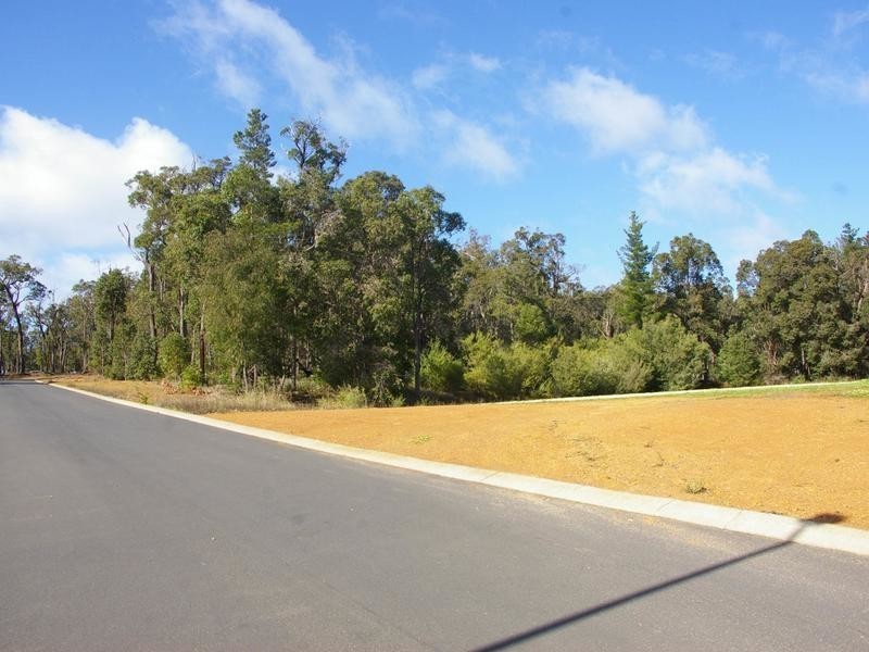 702 Widdeson Street, Nannup WA 6275