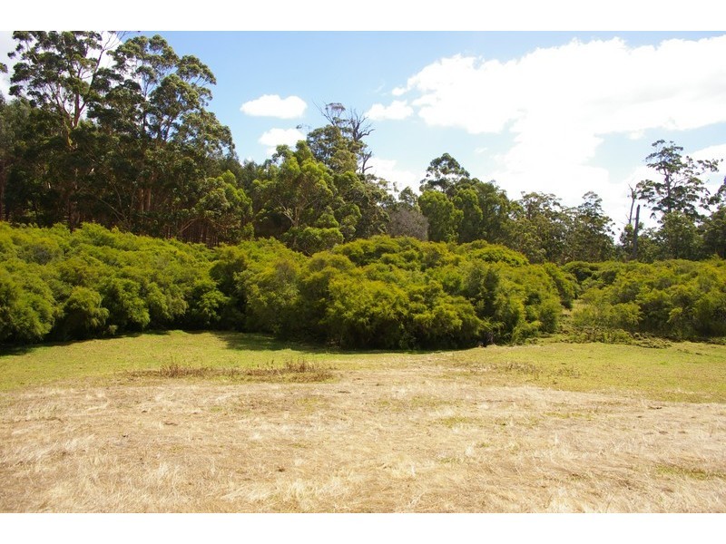 32 Tower Road, Nannup WA 6275