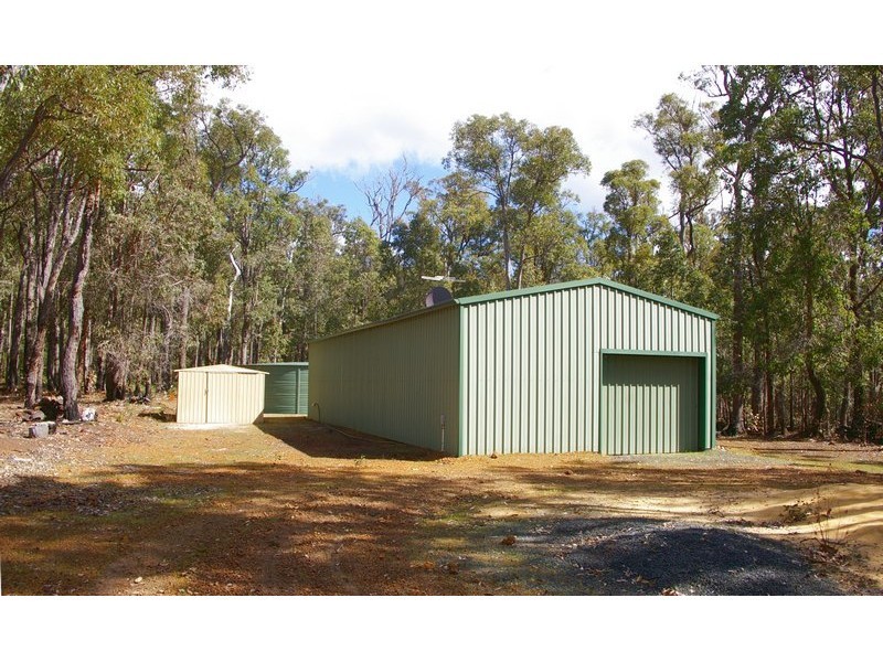 10 Johnston Road, Nannup WA 6275