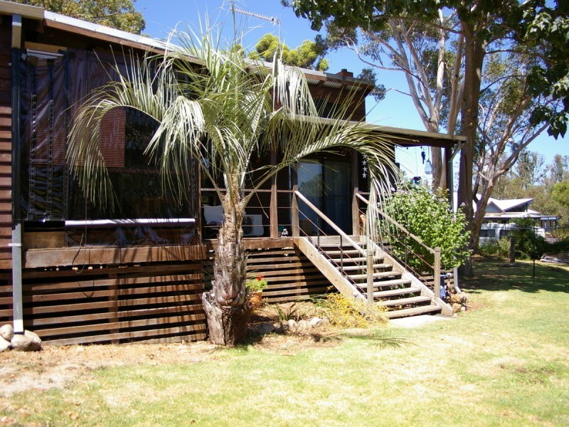 14 North Street, Nannup WA 6275