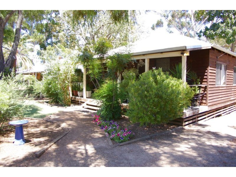 14 North Street, Nannup WA 6275