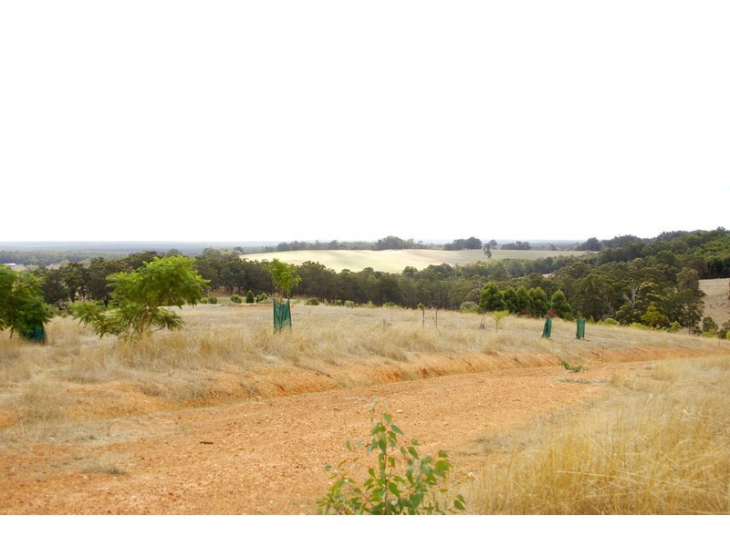 3 Halley Road, Nannup WA 6275