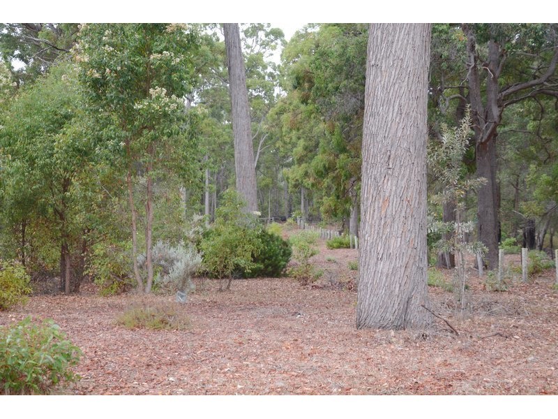 30 Valley Way, Nannup WA 6275