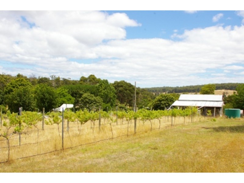 1/1 Graphite Road, Nannup WA 6275