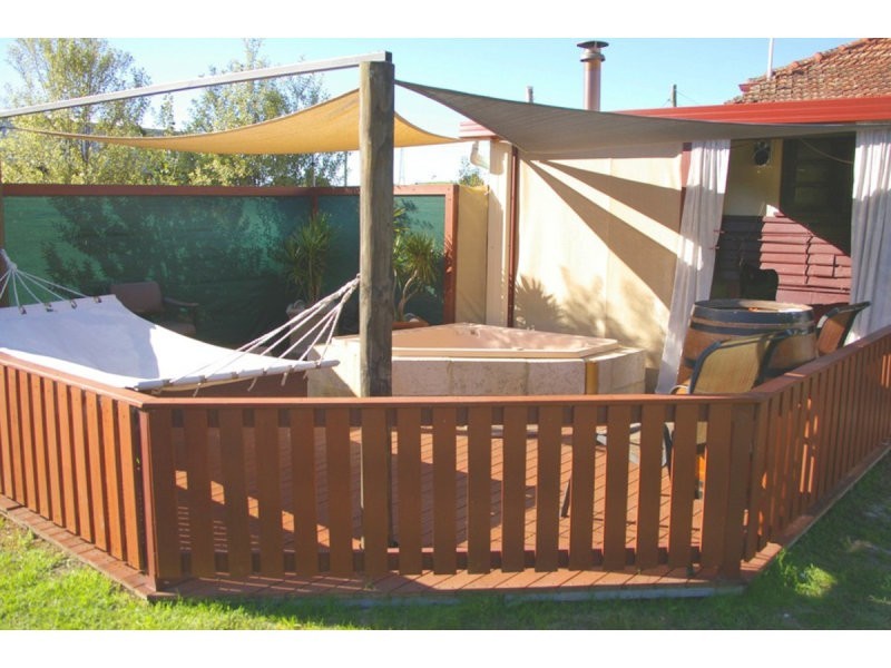 30 Walter Street, Nannup WA 6275