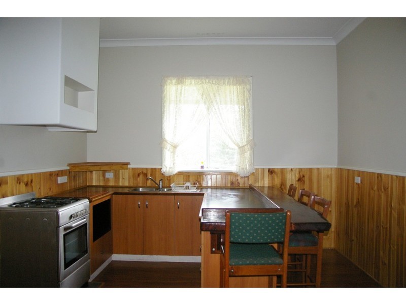 19 Dunnet Road, Nannup WA 6275