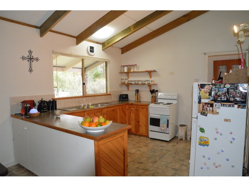 50 Leschenaultia Drive, Nannup WA 6275