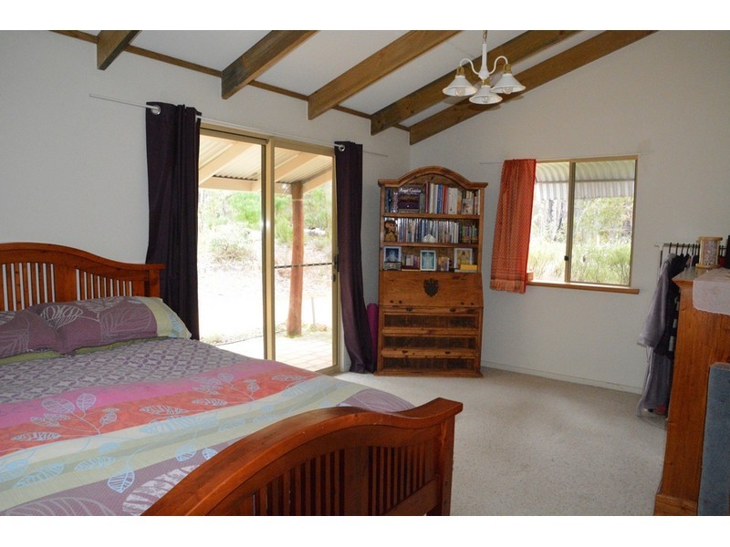 50 Leschenaultia Drive, Nannup WA 6275