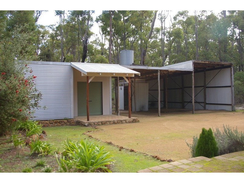 50 Leschenaultia Drive, Nannup WA 6275