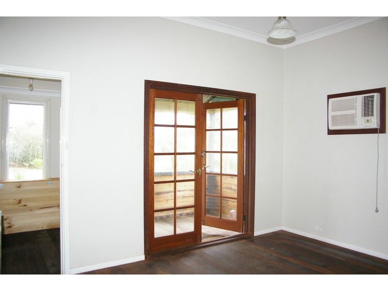 19 Dunnet Road, Nannup WA 6275