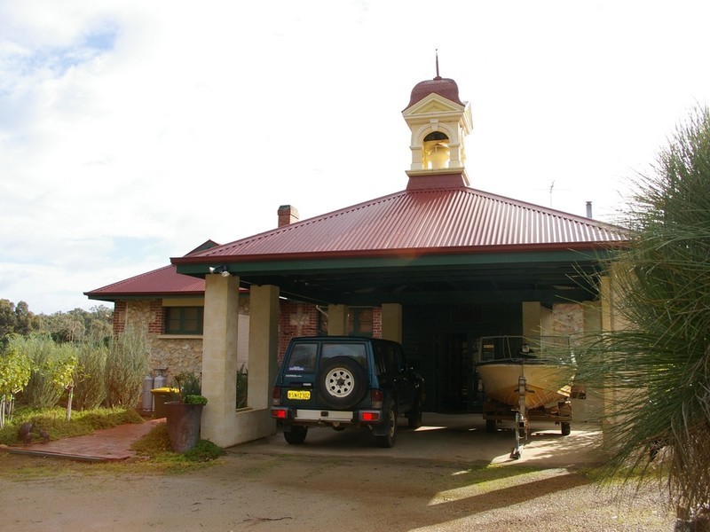 118 Dunnet Road, Nannup WA 6275