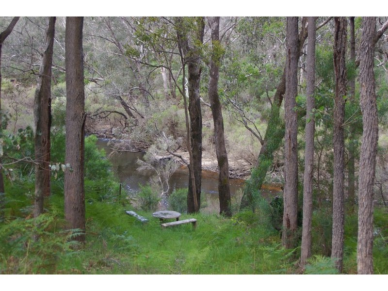 3 King Road, Nannup WA 6275