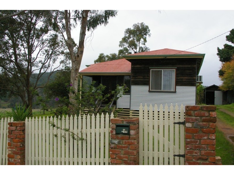 19 Dunnet Road, Nannup WA 6275