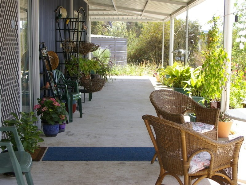 2 Griffiths Road, Nannup WA 6275