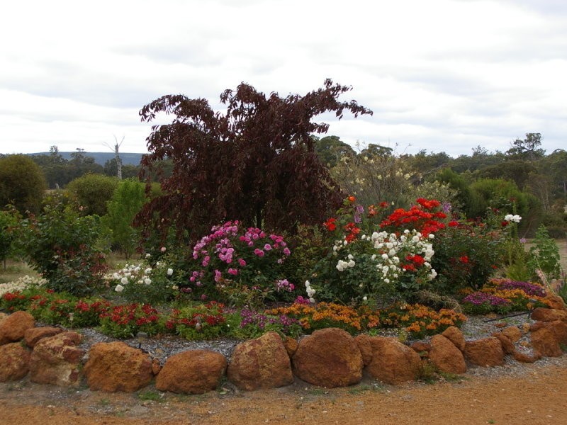 2 Griffiths Road, Nannup WA 6275