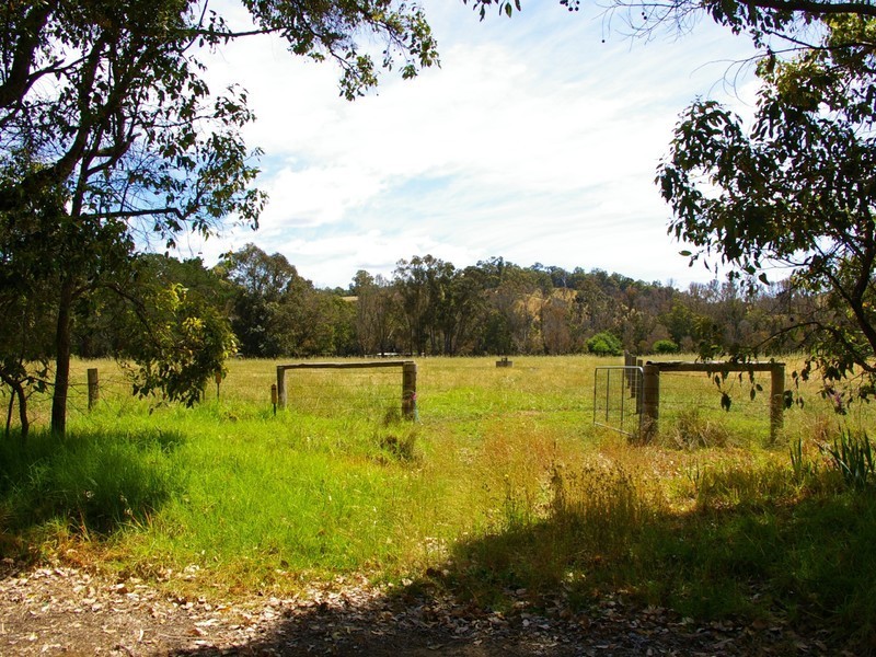 98 East Nannup Road, Nannup WA 6275