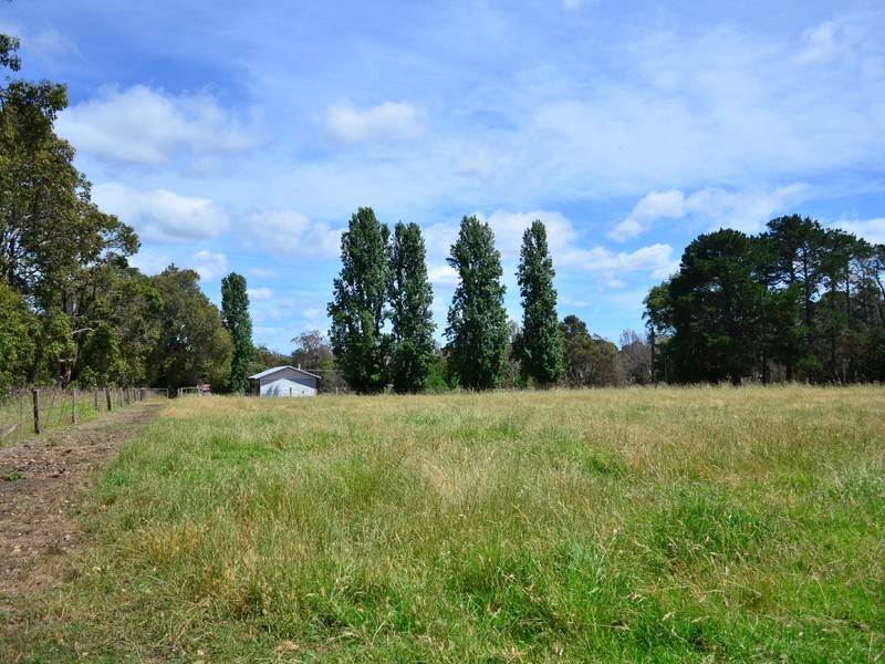 98 East Nannup Road, Nannup WA 6275