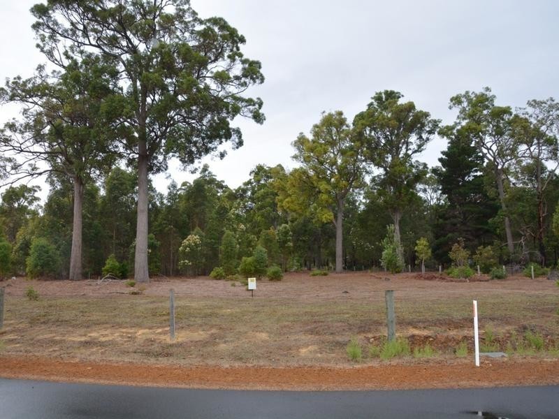 30 Valley Way, Nannup WA 6275