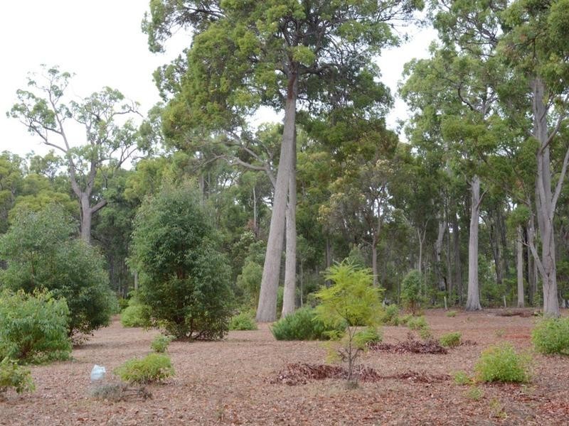 30 Valley Way, Nannup WA 6275