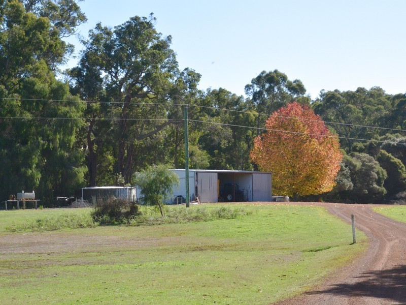 88 Vasse Highway, Nannup WA 6275