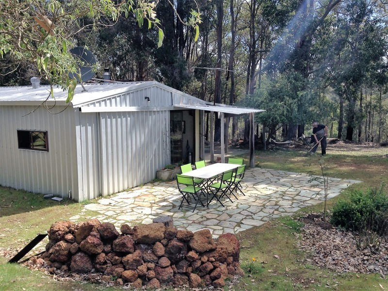 9 Denny Road, Nannup WA 6275