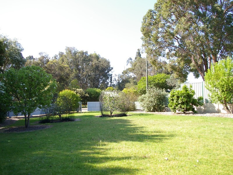 5 Kearney Street, Nannup WA 6275