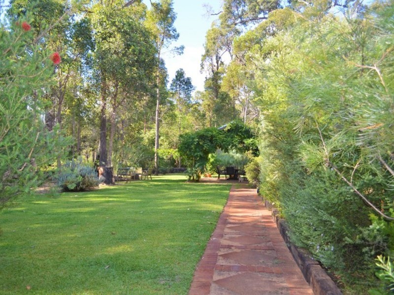 12 Orchid Place, Nannup WA 6275