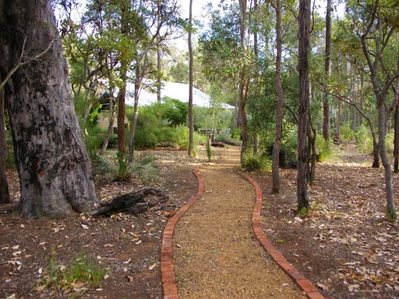 12 Orchid Place, Nannup WA 6275