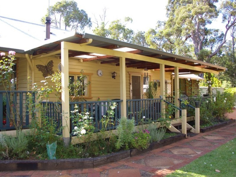 12 Orchid Place, Nannup WA 6275