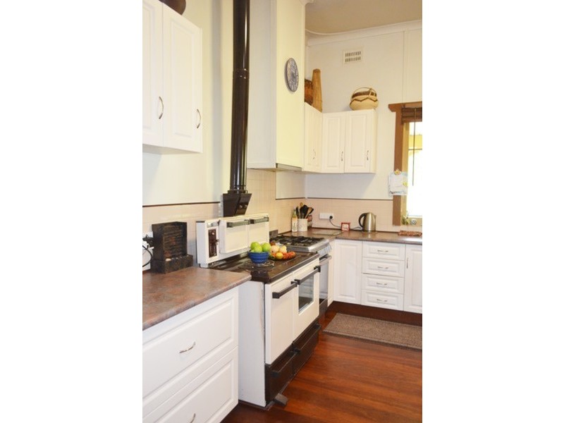 12 Orchid Place, Nannup WA 6275