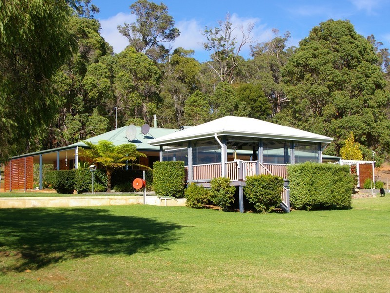 3 Chalwell Road, Nannup WA 6275