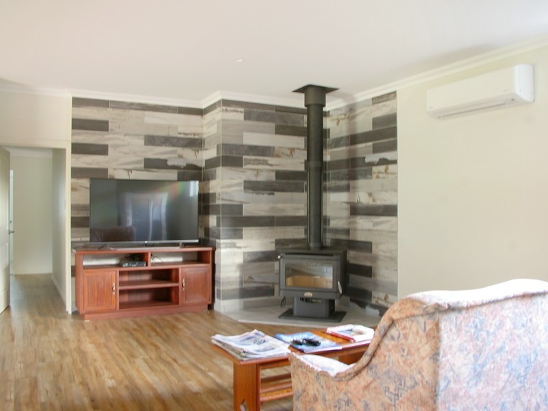 5 Kearney Street, Nannup WA 6275