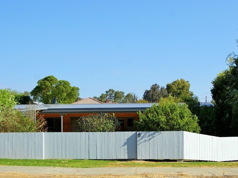 5 Kearney Street, Nannup WA 6275