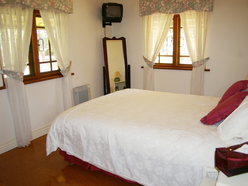 7 King Road, Nannup WA 6275