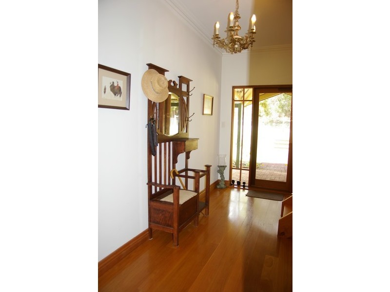 7 King Road, Nannup WA 6275